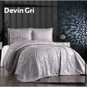 Devin Yatak Örtüsü